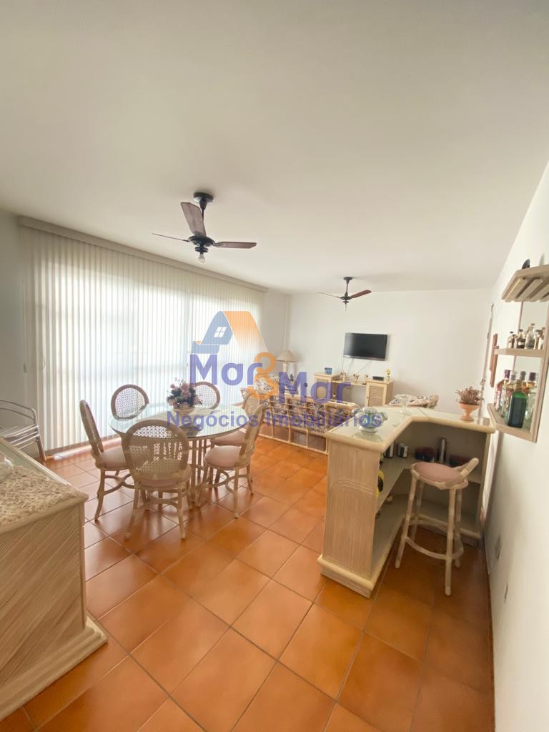 Apartamento na Praia das Pitangueiras, Guarujá - SP