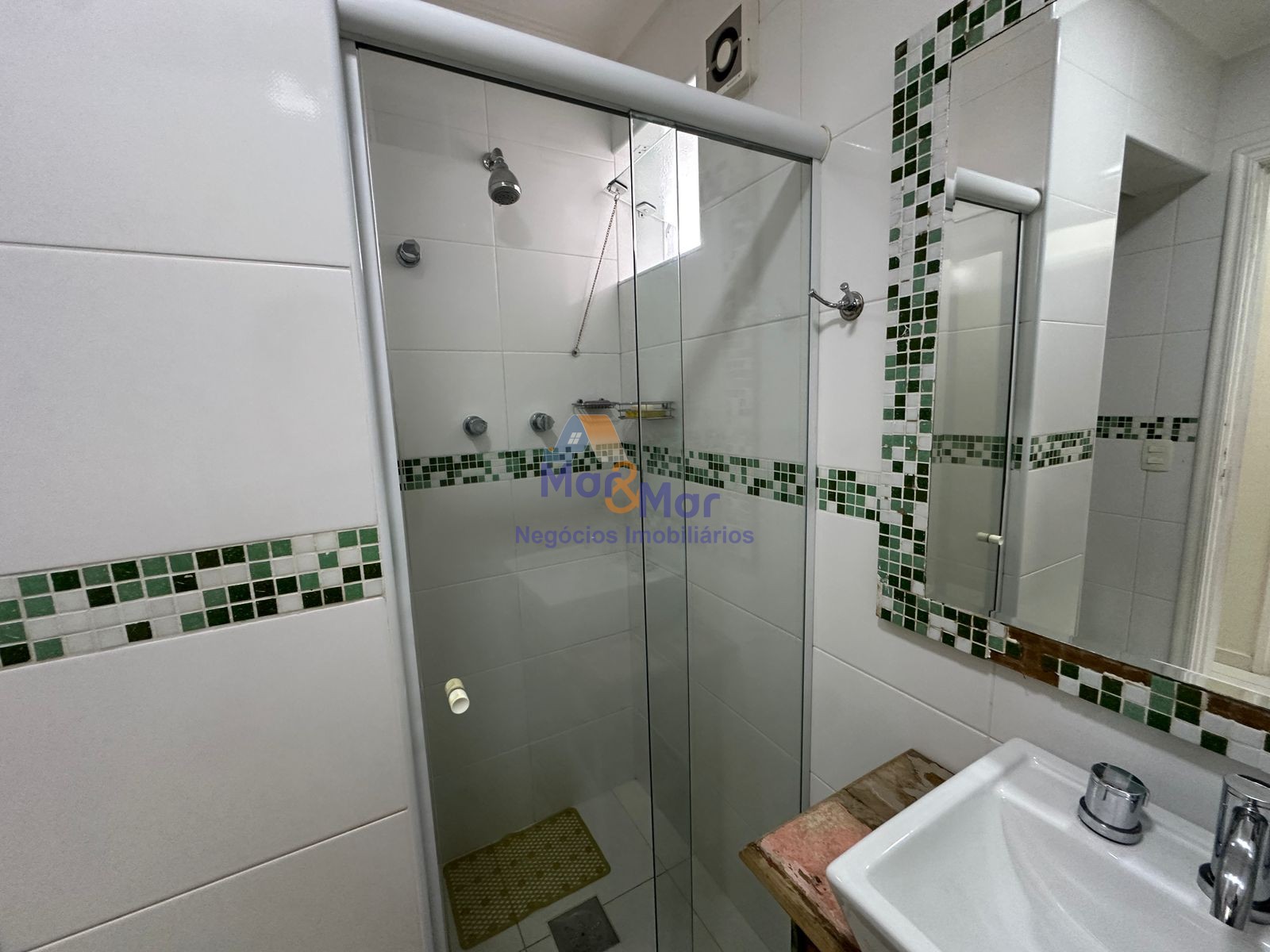 Apartamento Frente ao Mar, Pitangueiras, Guarujá - SP
