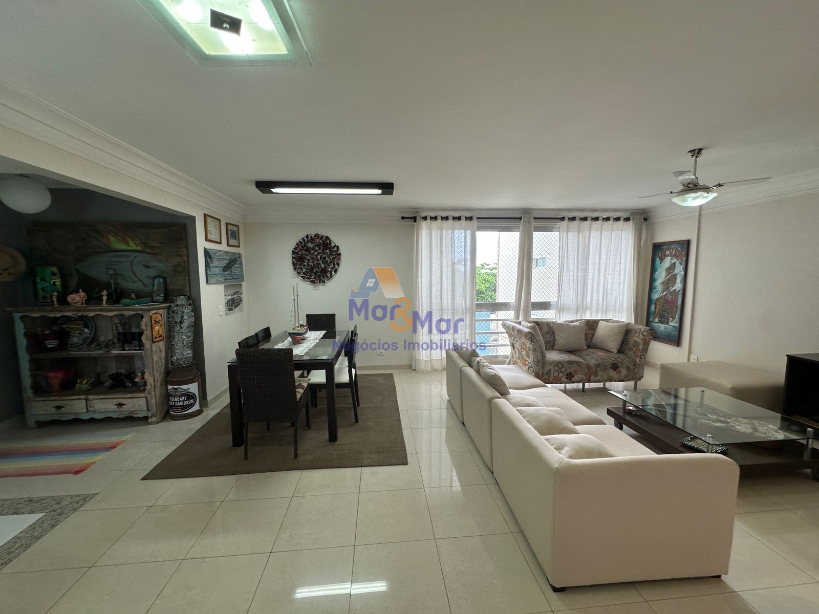 Apartamento Frente ao Mar, Pitangueiras, Guarujá - SP