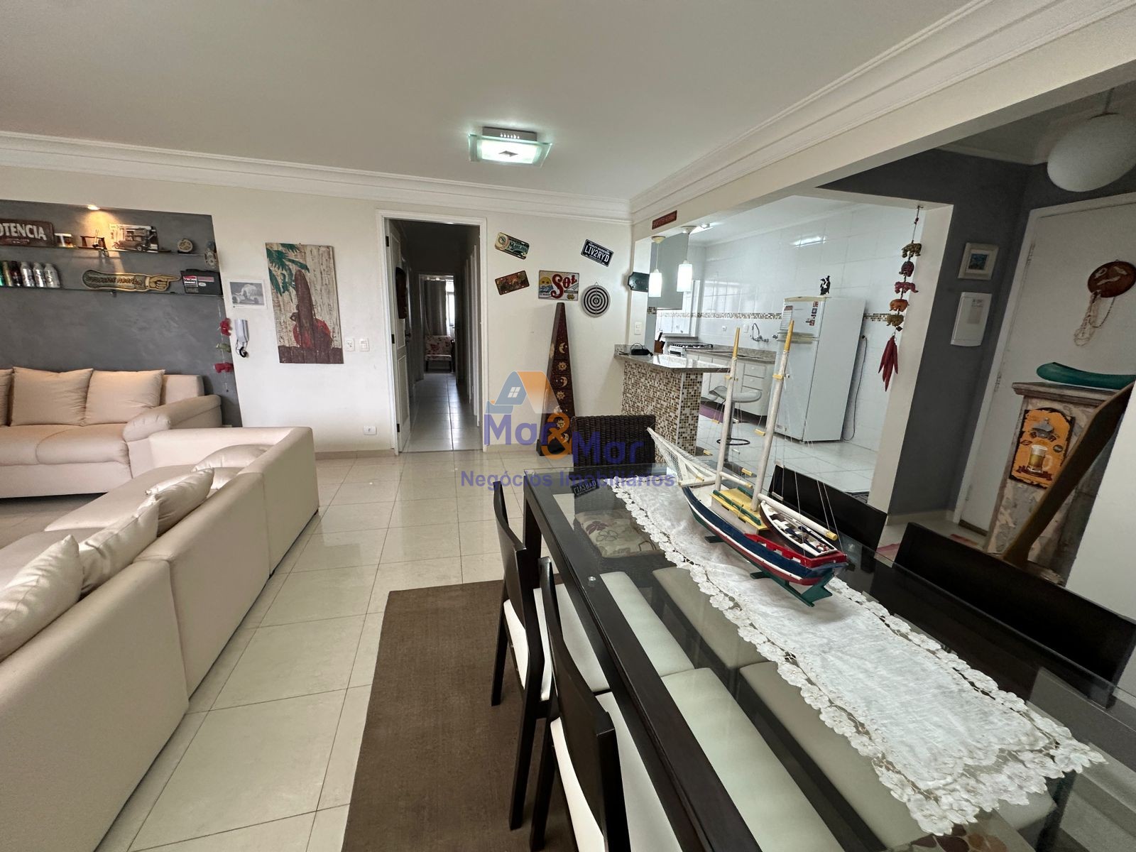 Apartamento Frente ao Mar, Pitangueiras, Guarujá - SP