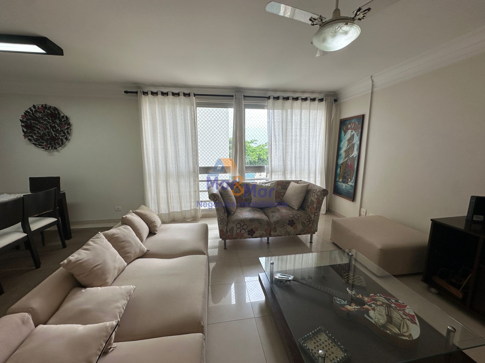Apartamento Frente ao Mar, Pitangueiras, Guarujá - SP