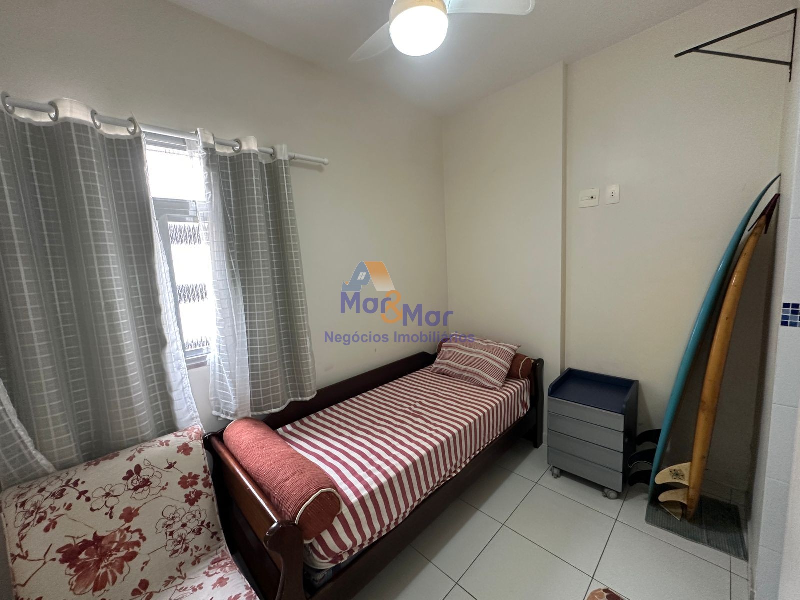 Apartamento Frente ao Mar, Pitangueiras, Guarujá - SP