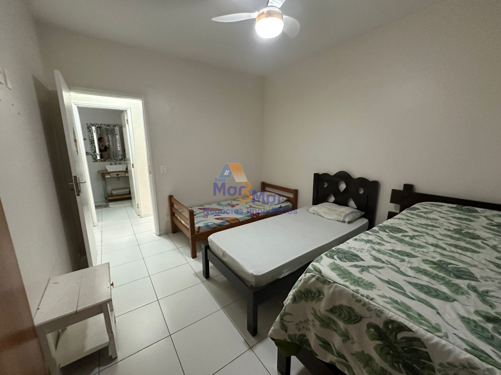 Apartamento Frente ao Mar, Pitangueiras, Guarujá - SP