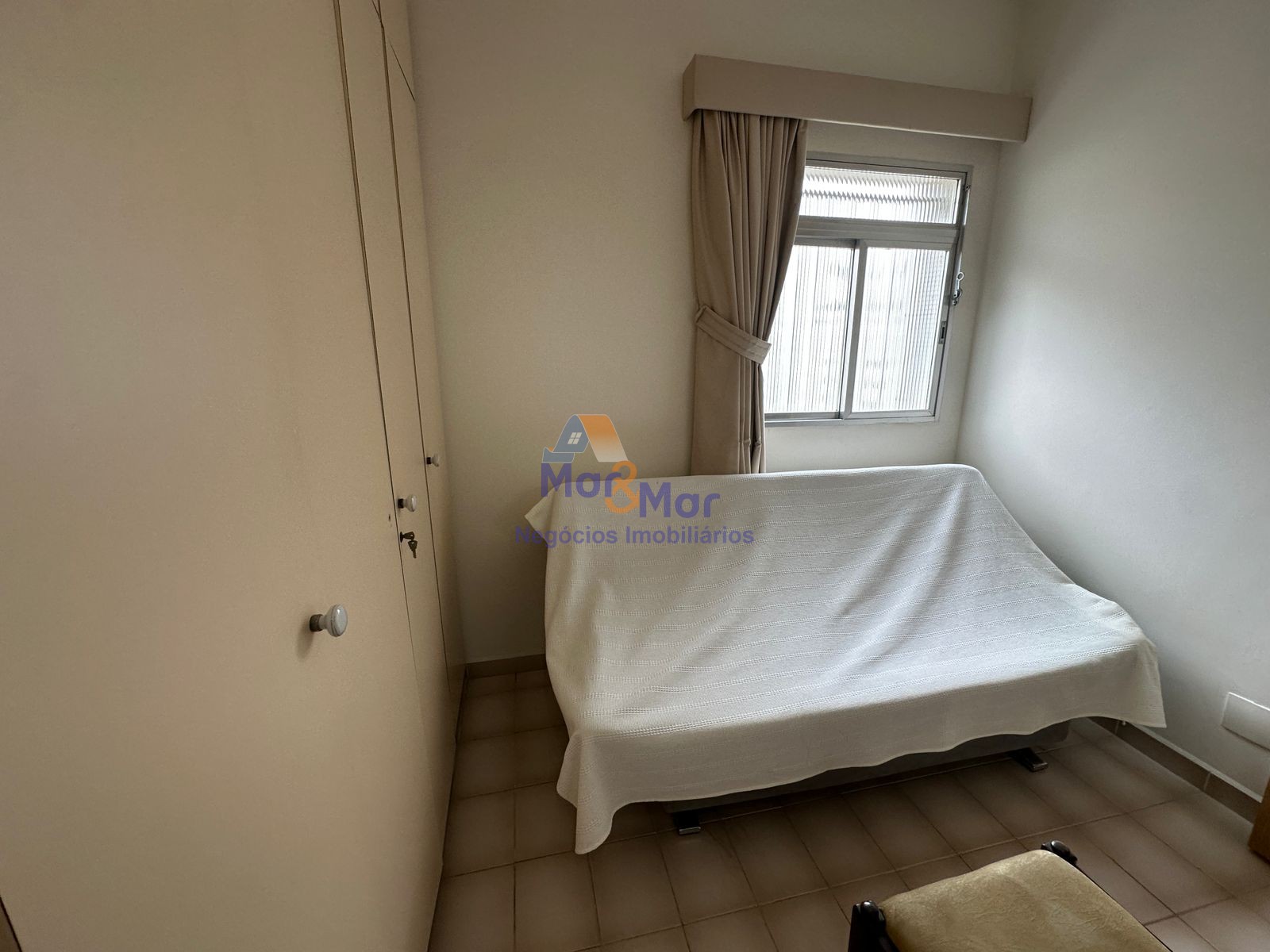 Apartamento Frente ao Mar, Praia Pitangueiras, Guarujá - SP
