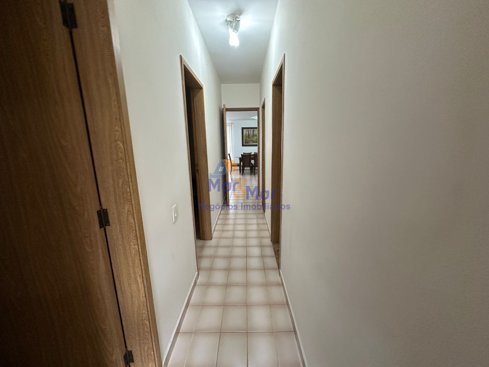 Apartamento Frente ao Mar, Praia Pitangueiras, Guarujá - SP
