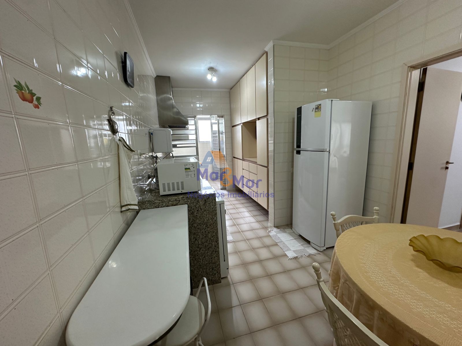 Apartamento Frente ao Mar, Praia Pitangueiras, Guarujá - SP