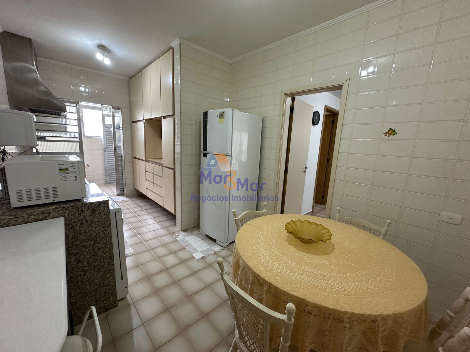 Apartamento Frente ao Mar, Praia Pitangueiras, Guarujá - SP