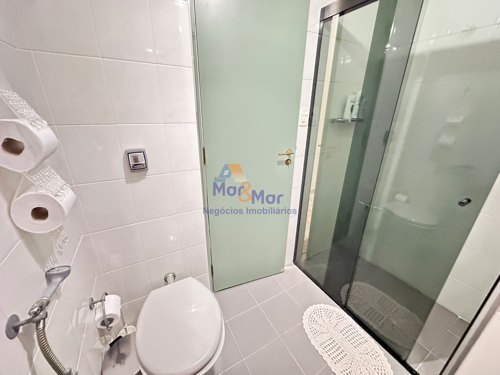 Apartamento Frente ao Mar, Praia Pitangueiras, Guarujá - SP