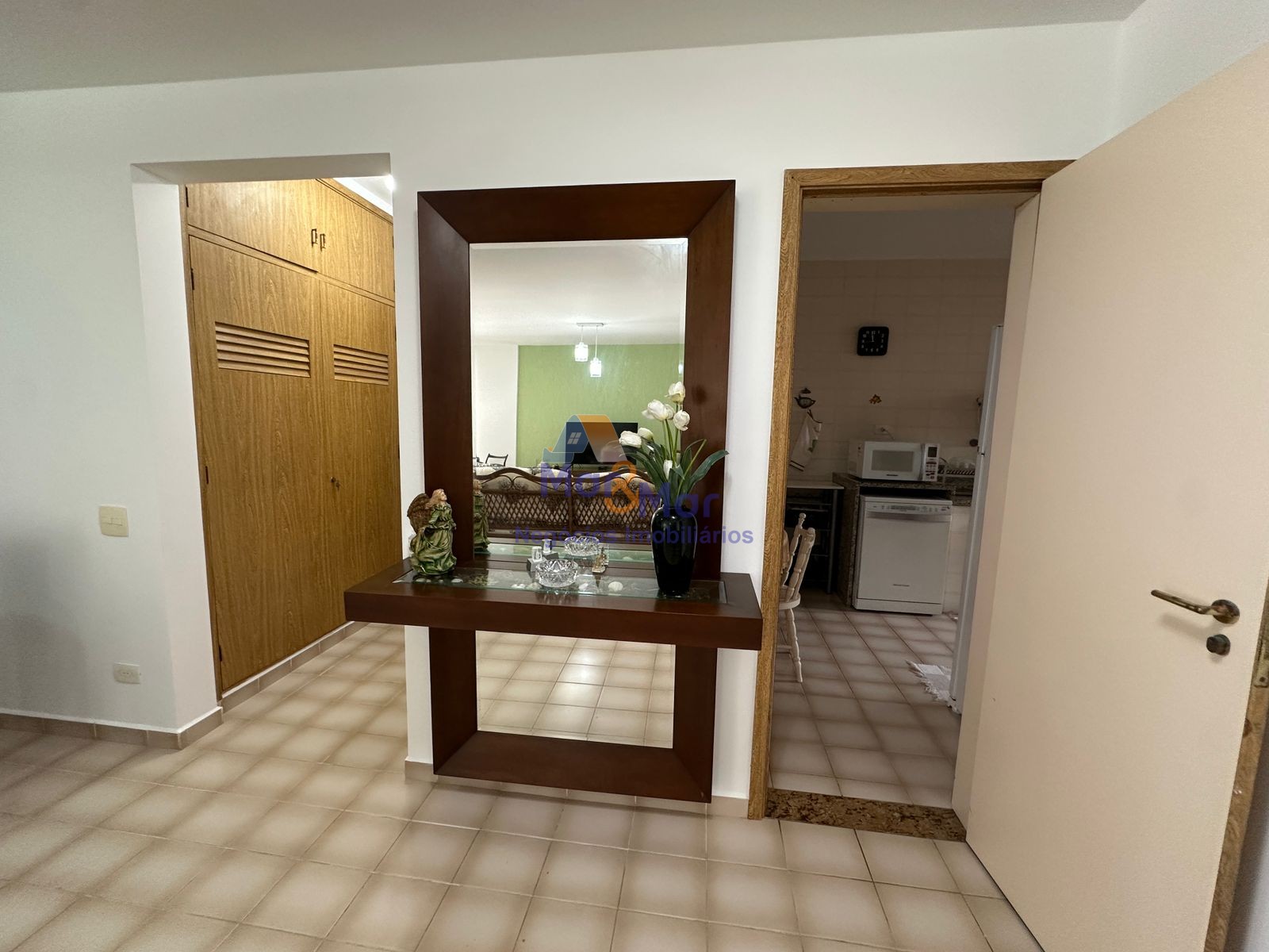 Apartamento Frente ao Mar, Praia Pitangueiras, Guarujá - SP