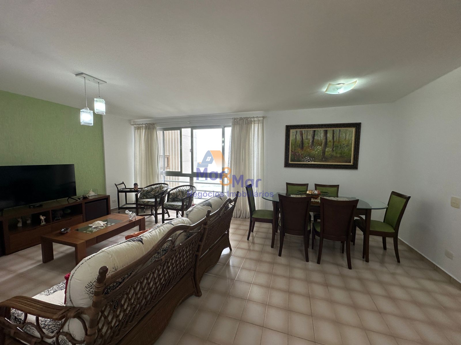 Apartamento Frente ao Mar, Praia Pitangueiras, Guarujá - SP