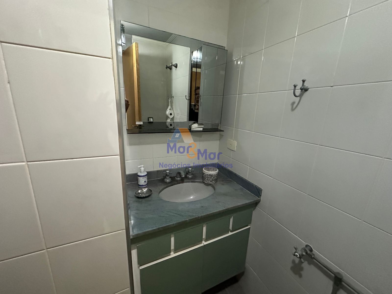 Apartamento Frente ao Mar, Praia Pitangueiras, Guarujá - SP