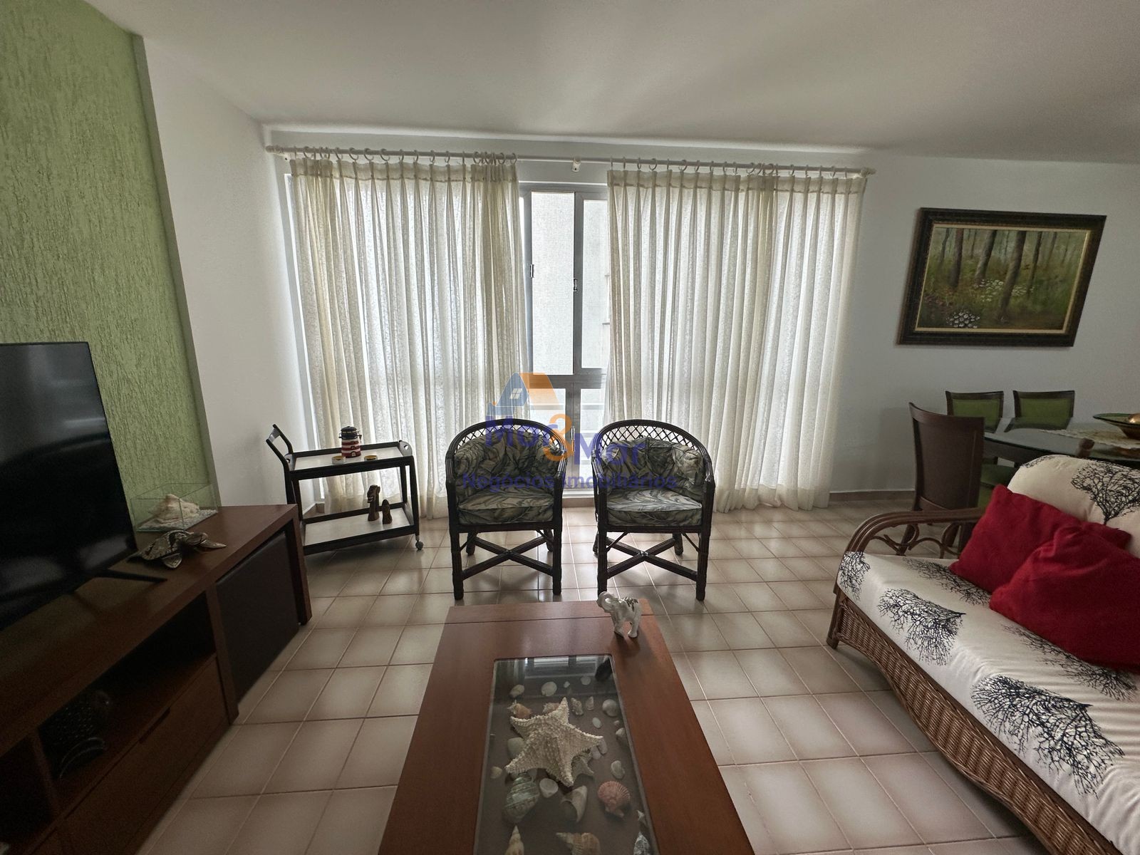 Apartamento Frente ao Mar, Praia Pitangueiras, Guarujá - SP