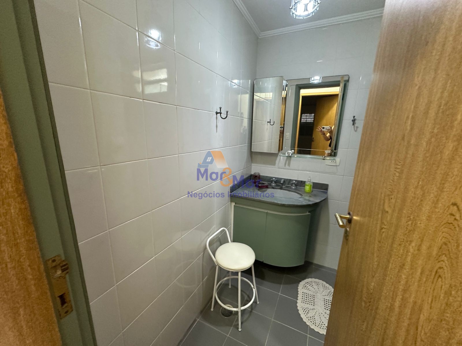 Apartamento Frente ao Mar, Praia Pitangueiras, Guarujá - SP