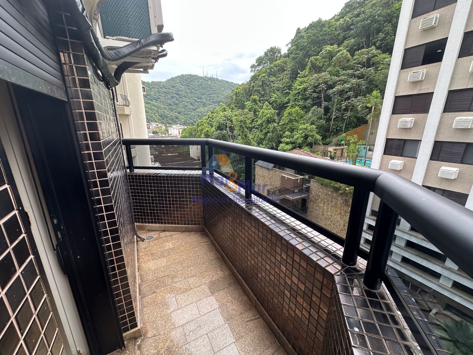 Apartamento Duplex na Praia das Pitangueiras, Guarujá - SP