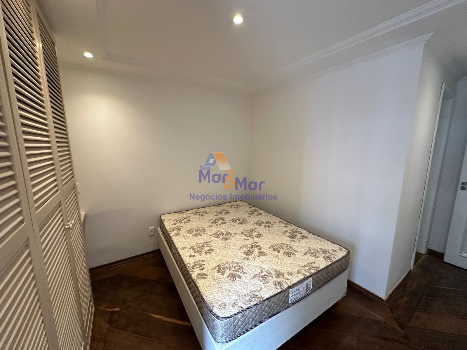 Apartamento Duplex na Praia das Pitangueiras, Guarujá - SP