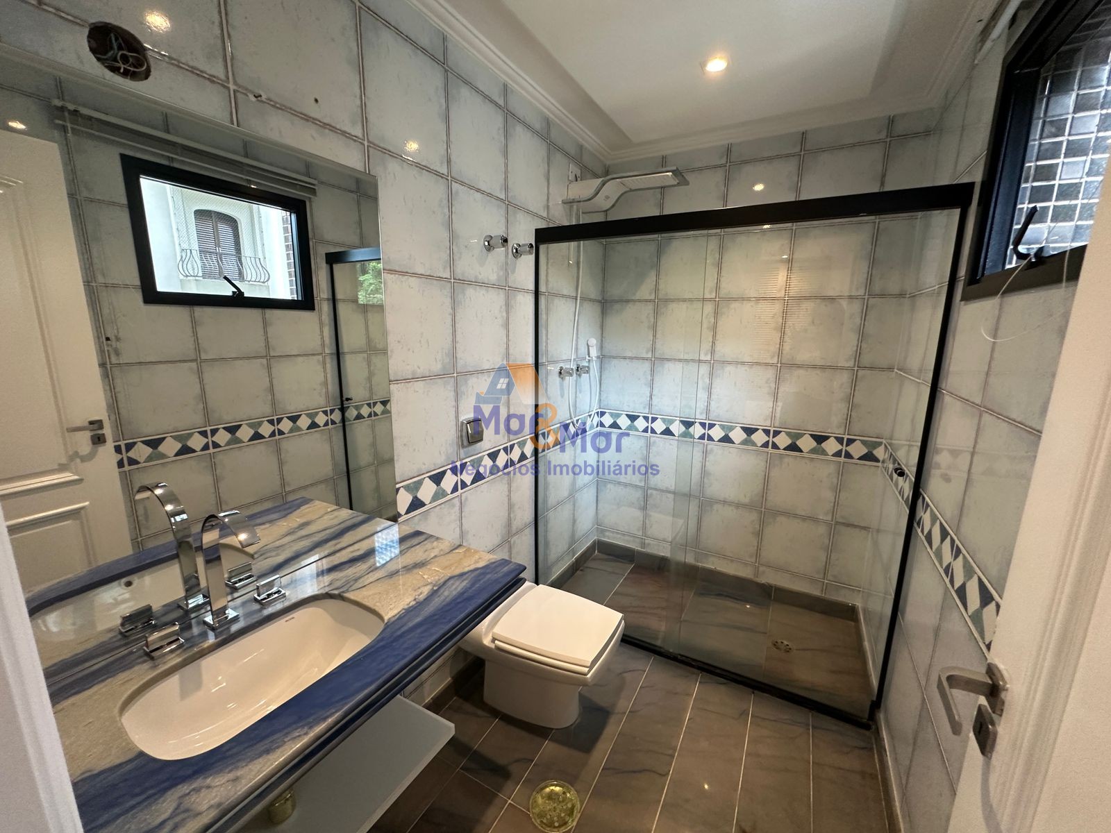 Apartamento Duplex na Praia das Pitangueiras, Guarujá - SP