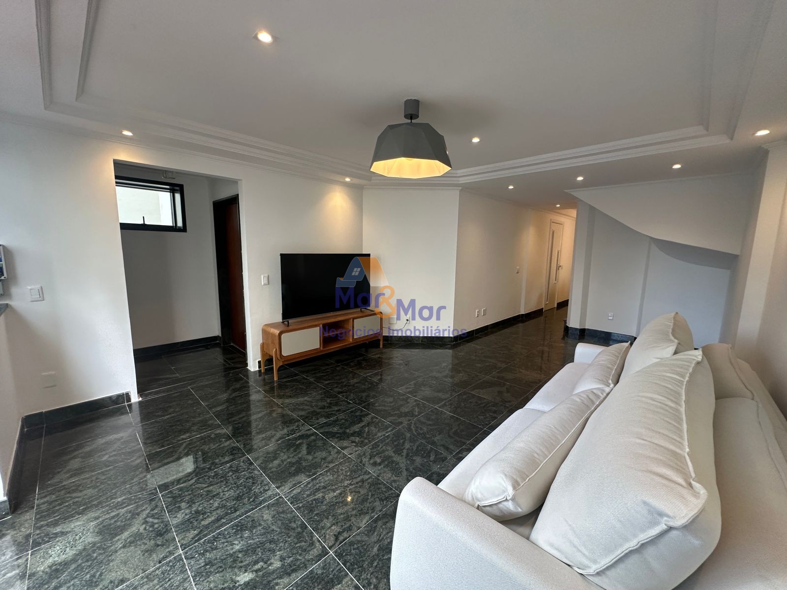 Apartamento Duplex na Praia das Pitangueiras, Guarujá - SP