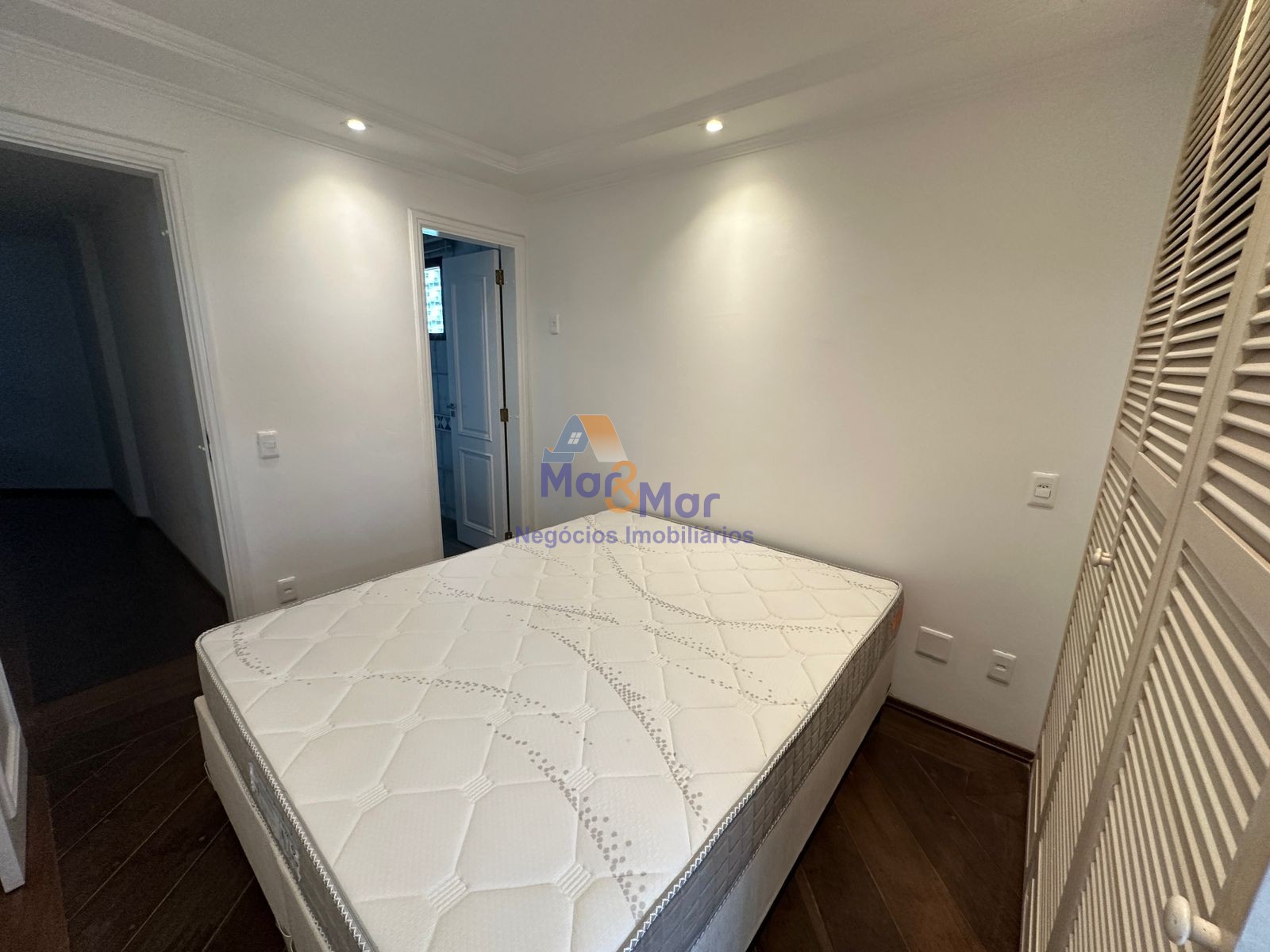Apartamento Duplex na Praia das Pitangueiras, Guarujá - SP