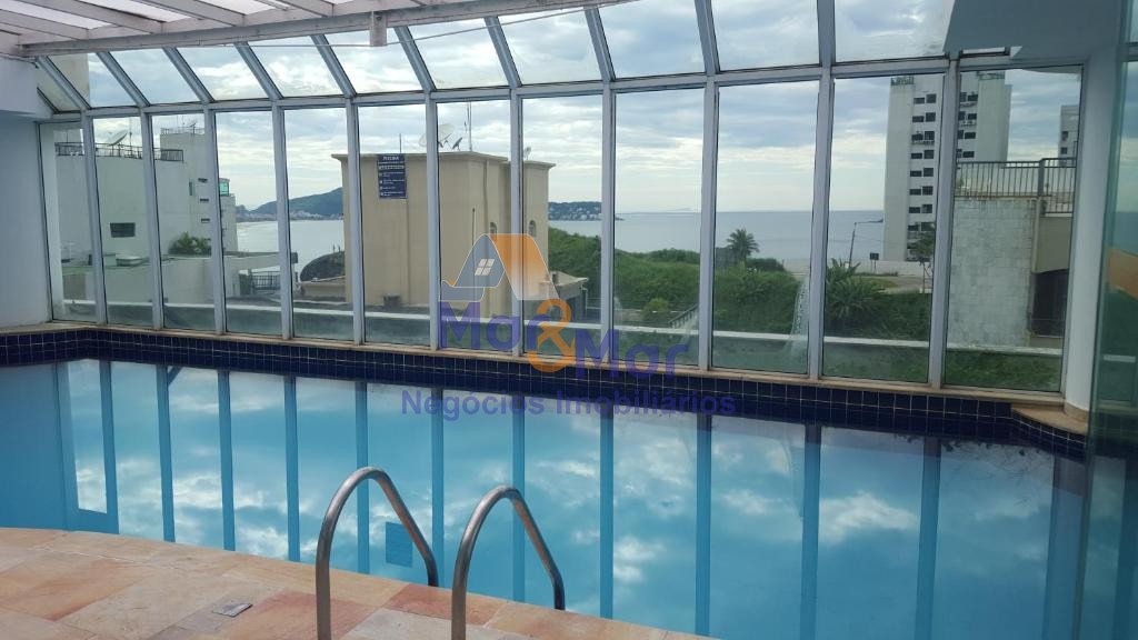 Apartamento na Praia das Pitangueiras, Guarujá - SP