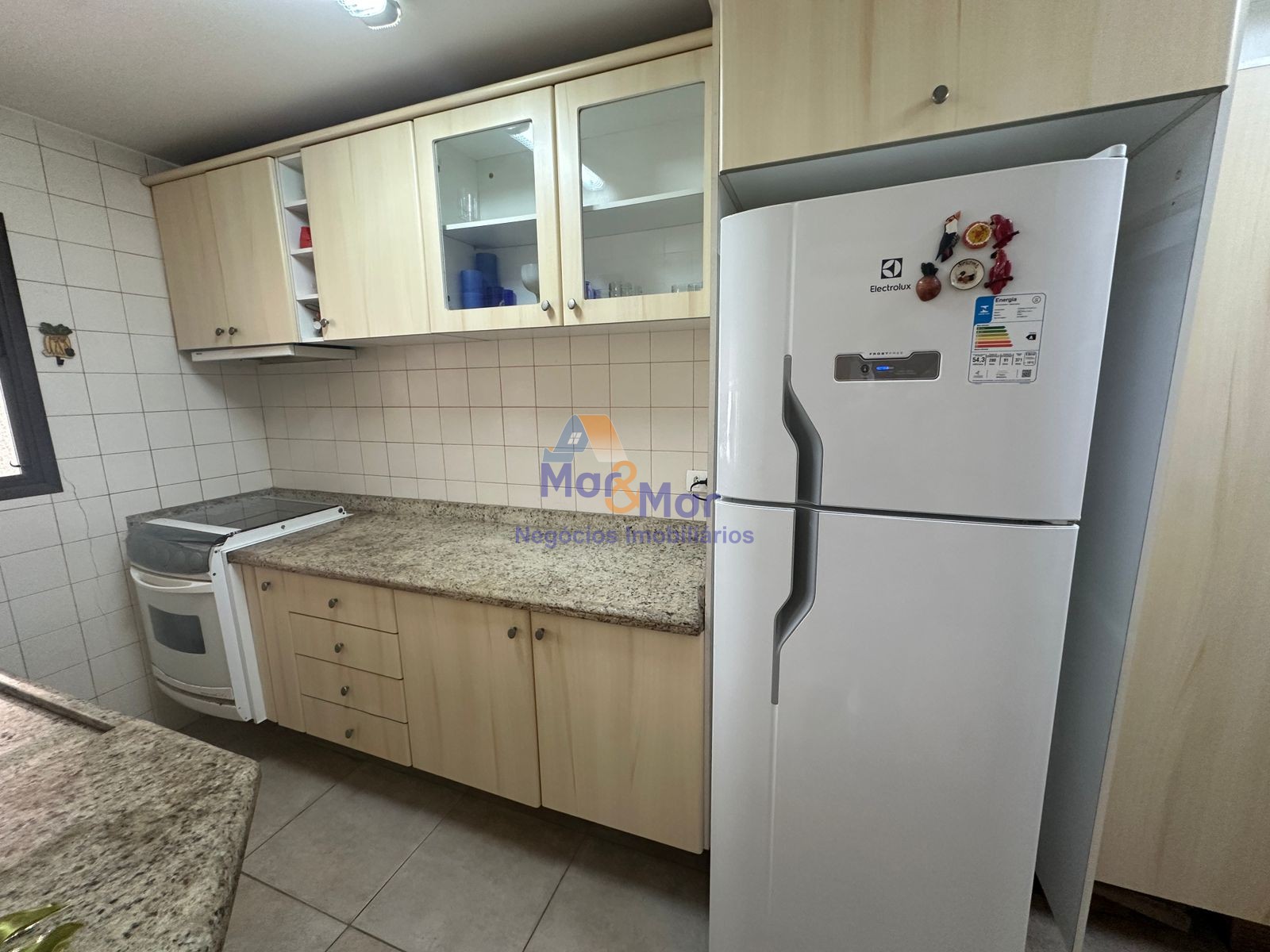 Apartamento na Praia das Pitangueiras, Guarujá - SP