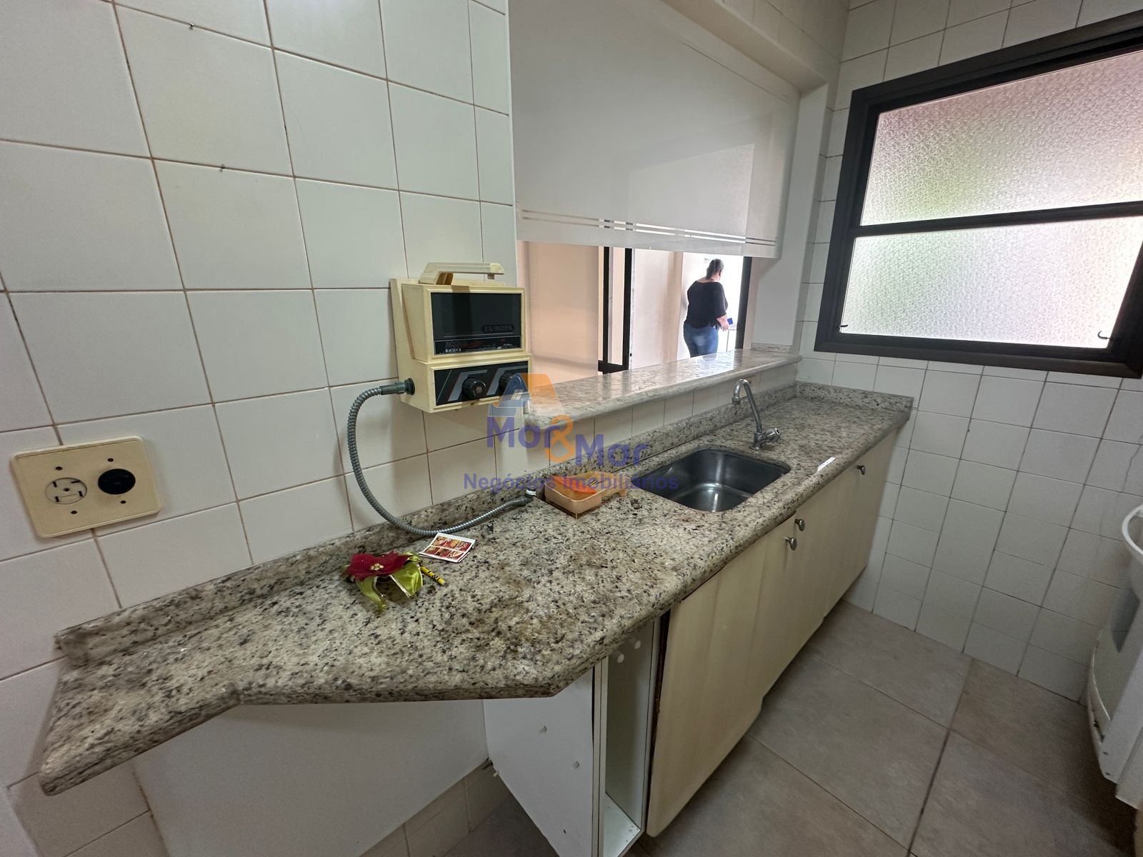 Apartamento na Praia das Pitangueiras, Guarujá - SP