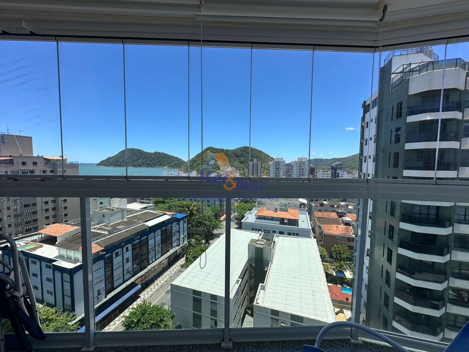 Apartamento na Praia das Astúrias/Tombo Guarujá - SP