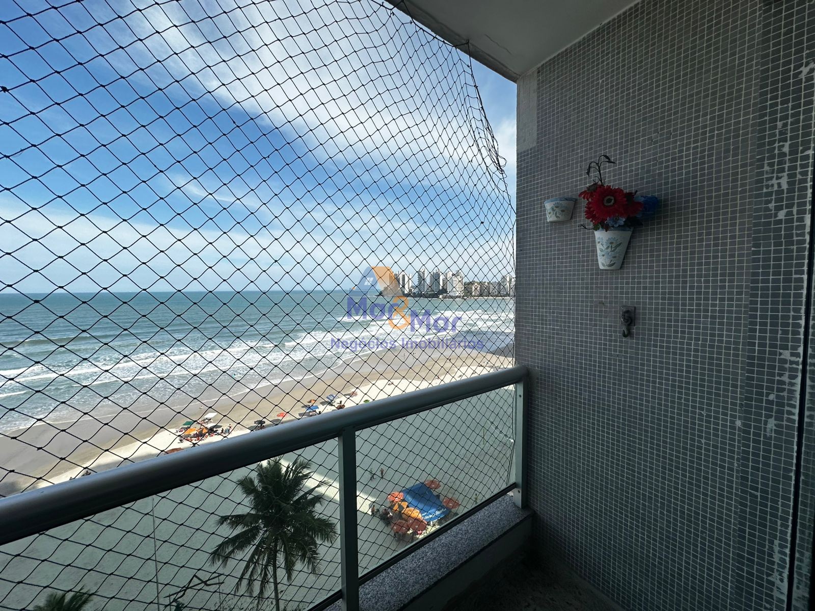 Apartamento Frente ao Mar, Pitangueiras, Guarujá - SP