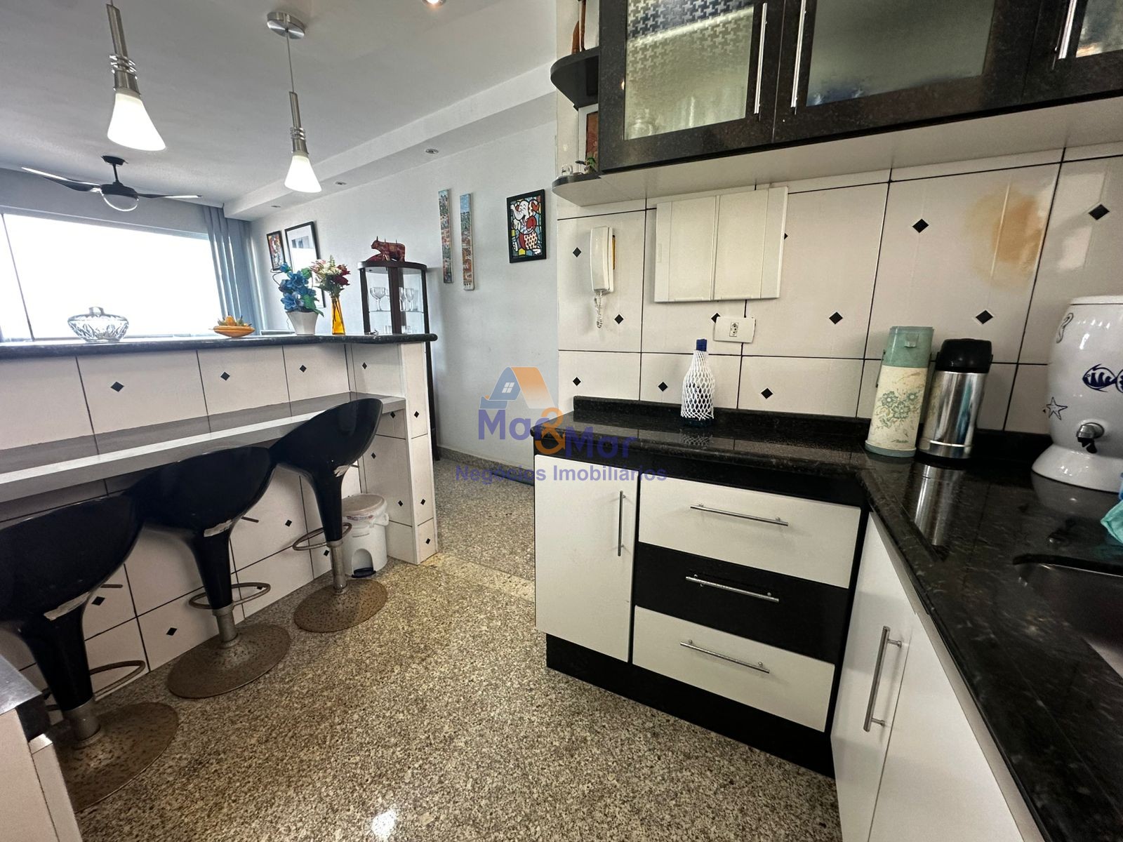 Apartamento Frente ao Mar, Pitangueiras, Guarujá - SP