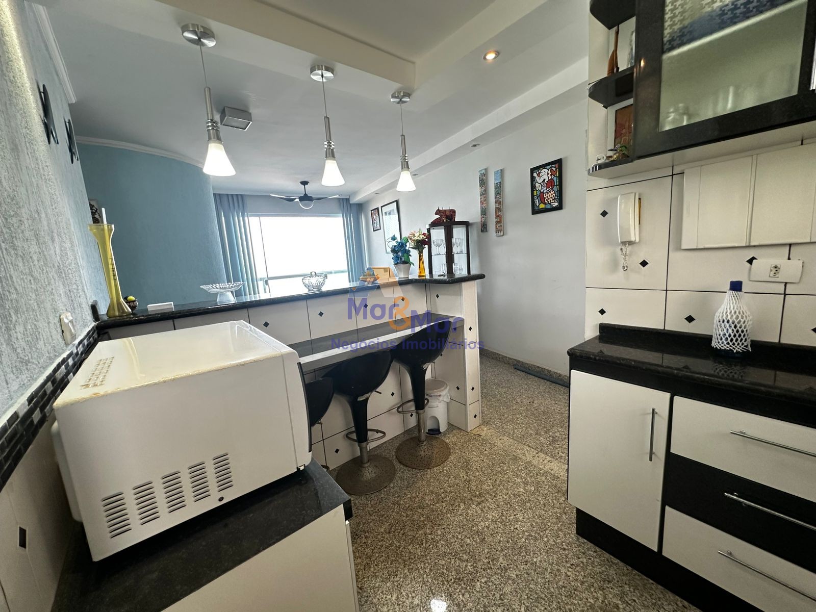 Apartamento Frente ao Mar, Pitangueiras, Guarujá - SP
