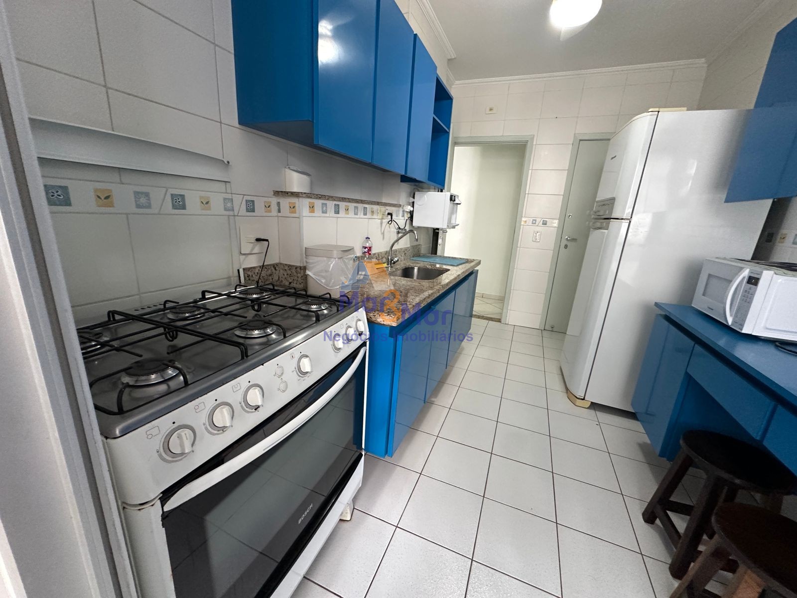 Apartamento na Praia das Pitangueiras, Guarujá - SP