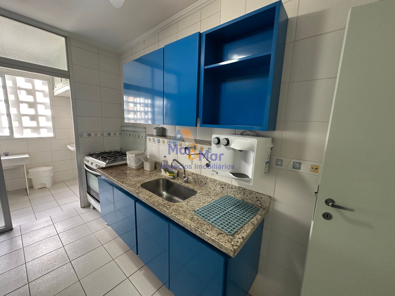Apartamento na Praia das Pitangueiras, Guarujá - SP