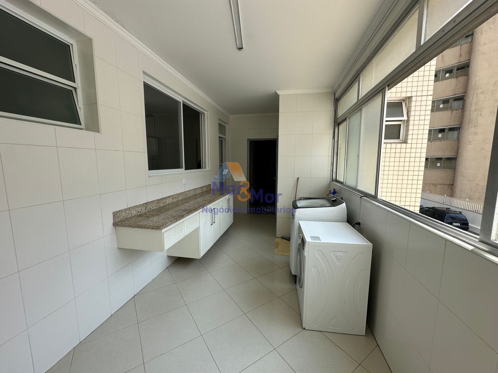 Apartamento Frente ao Mar-4-dormitorios-Pitangueiras