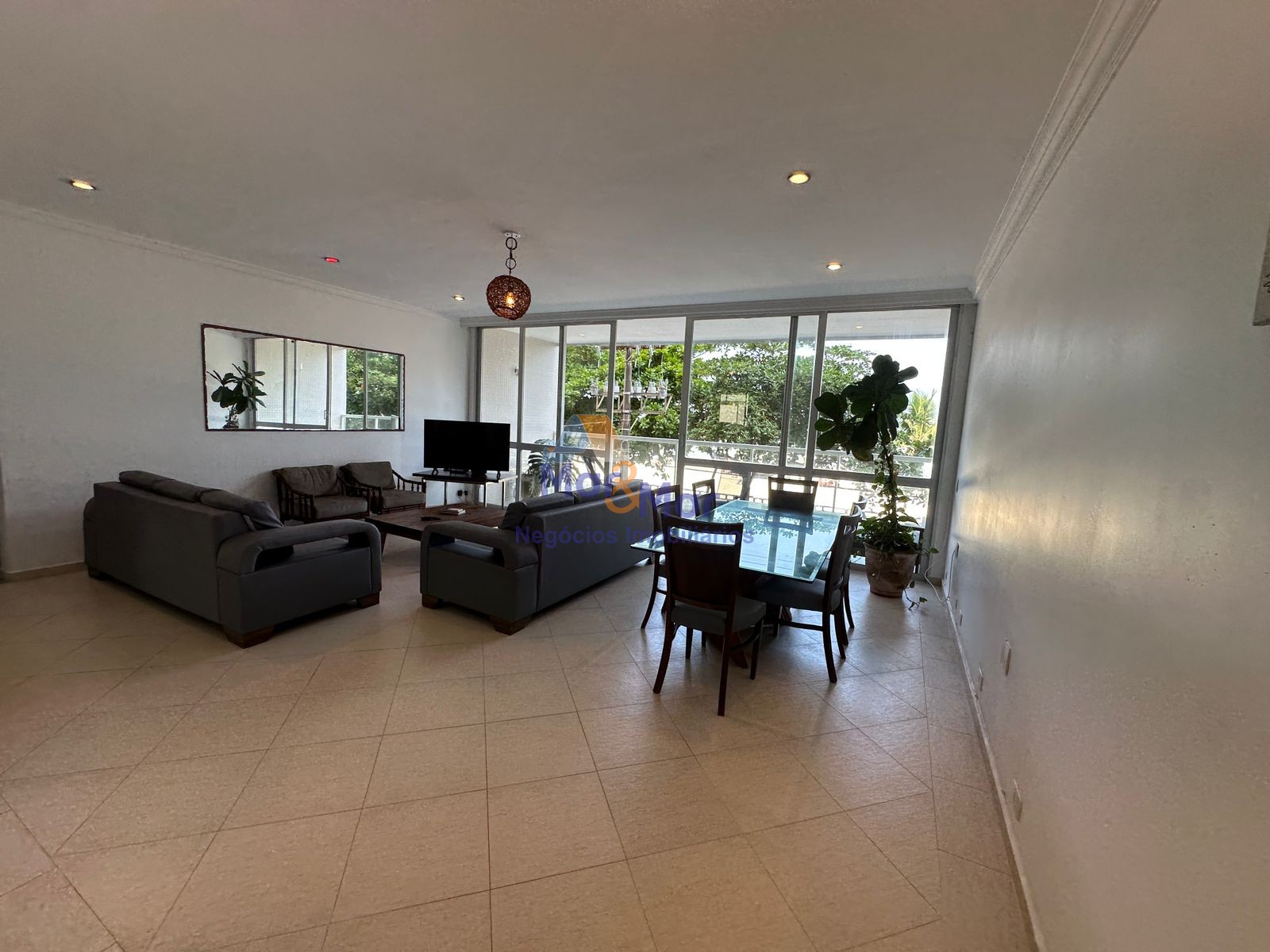 Apartamento Frente ao Mar-4-dormitorios-Pitangueiras