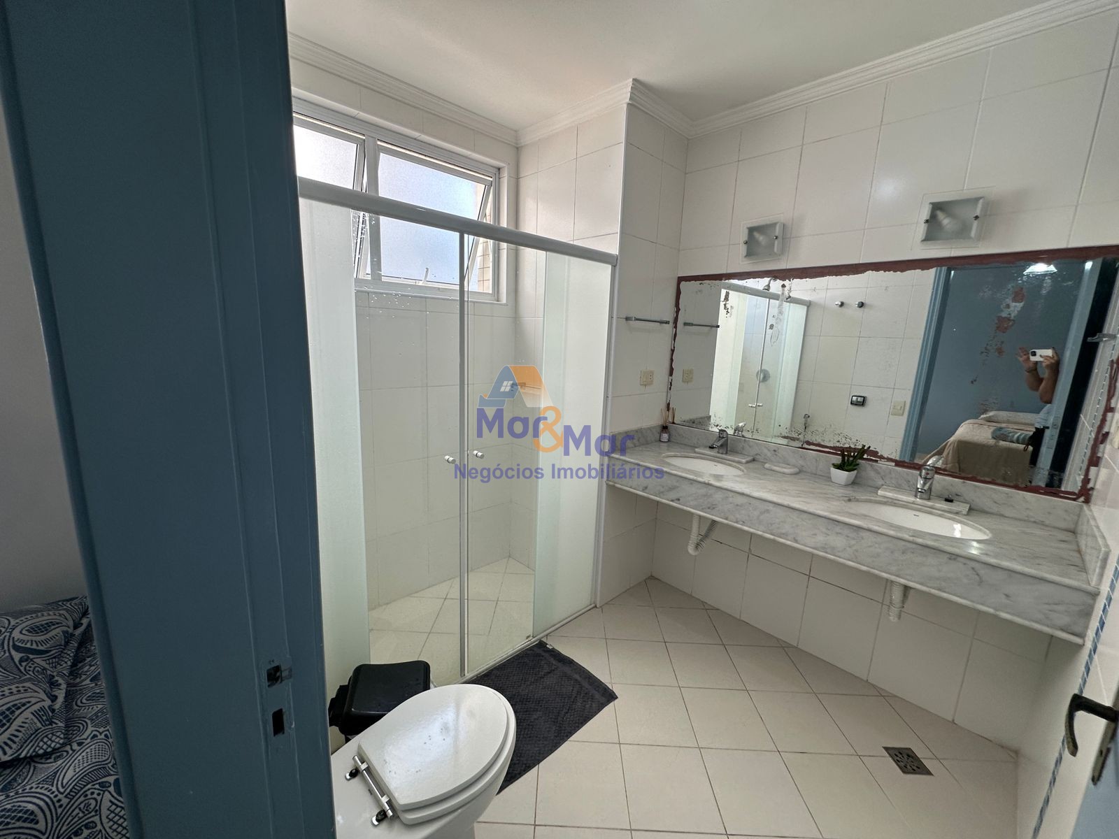 Apartamento Frente ao Mar-4-dormitorios-Pitangueiras