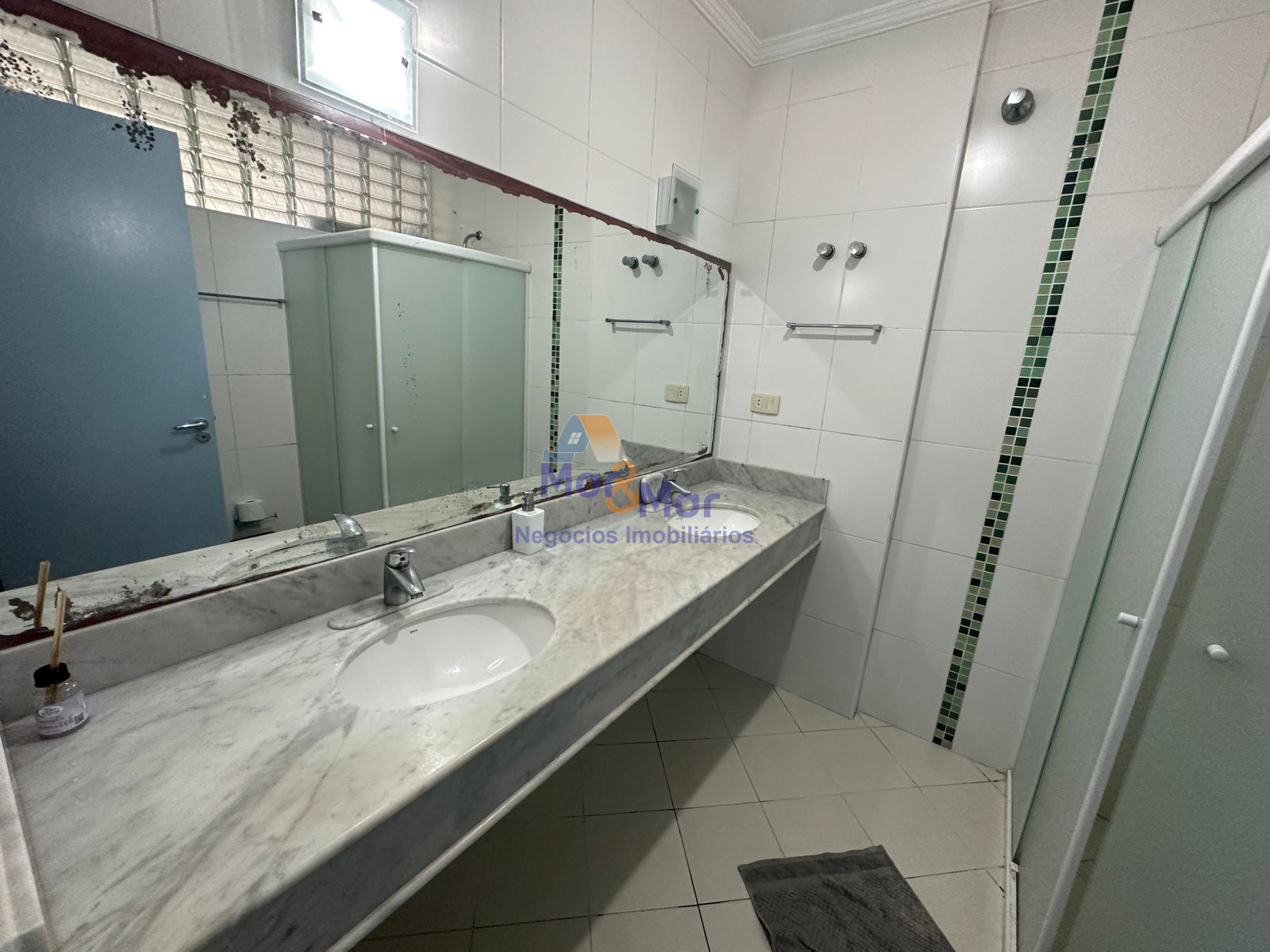 Apartamento Frente ao Mar-4-dormitorios-Pitangueiras