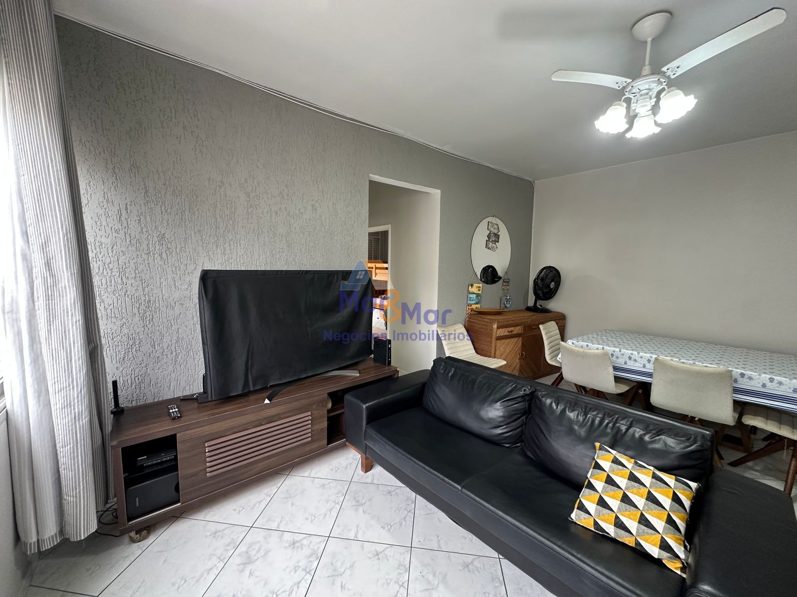 Apartamento-2-dormitorios-Pitangueiras