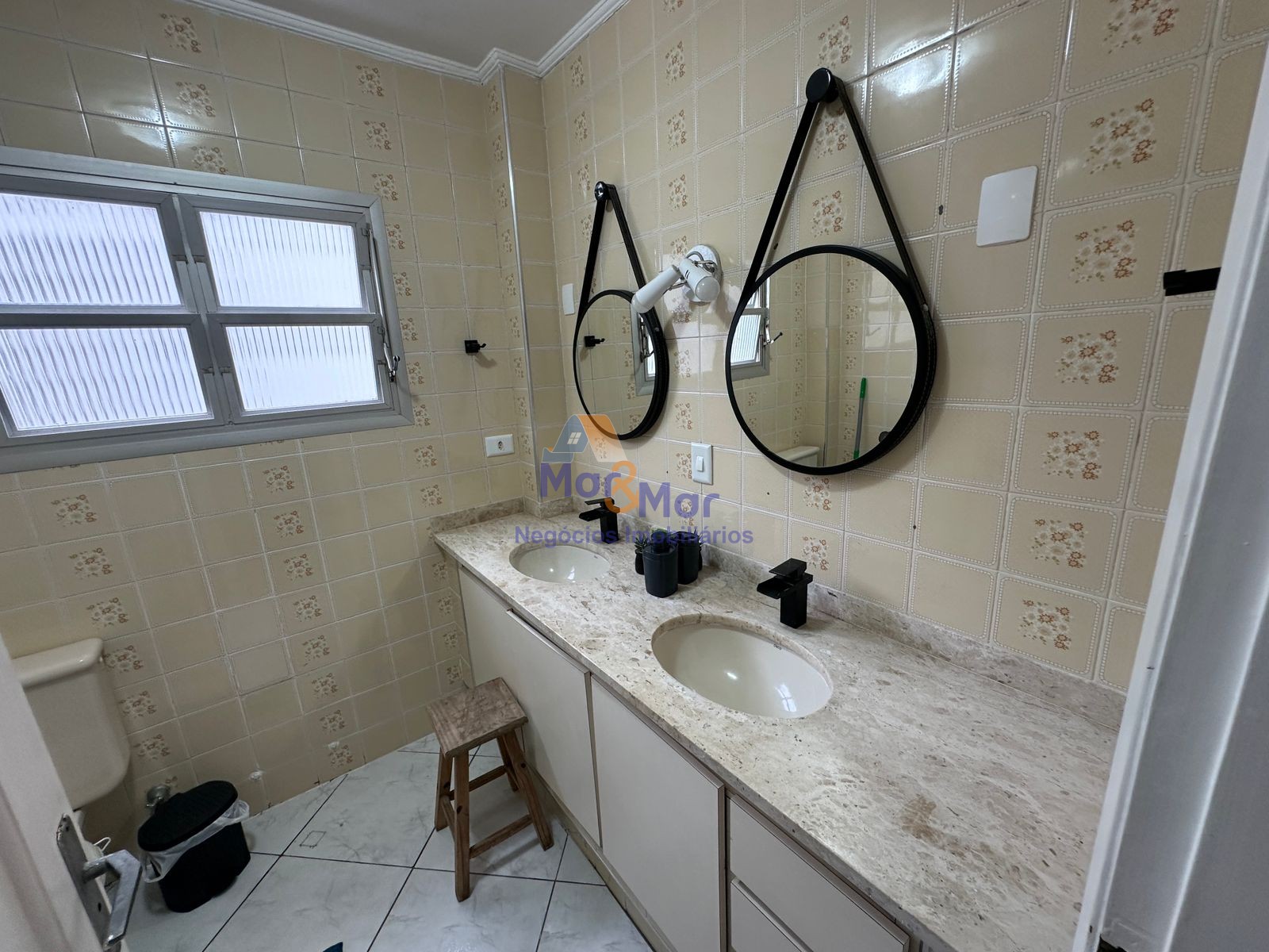 Apartamento-2-dormitorios-Pitangueiras
