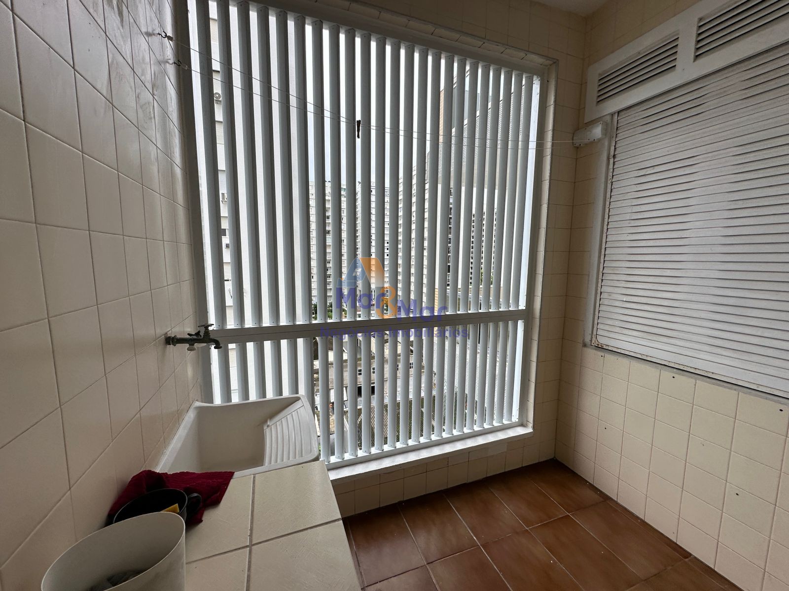 Apartamento Frente ao Mar nas Pitangueiras, Guarujá - SP