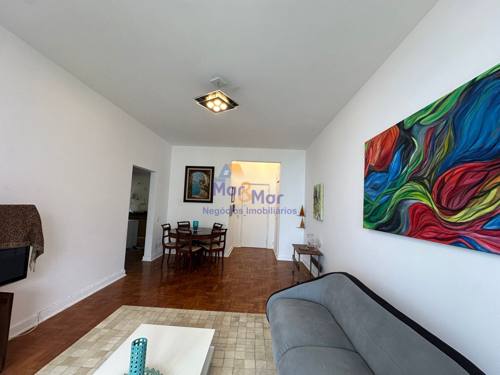 Apartamento Frente ao Mar nas Pitangueiras, Guarujá - SP