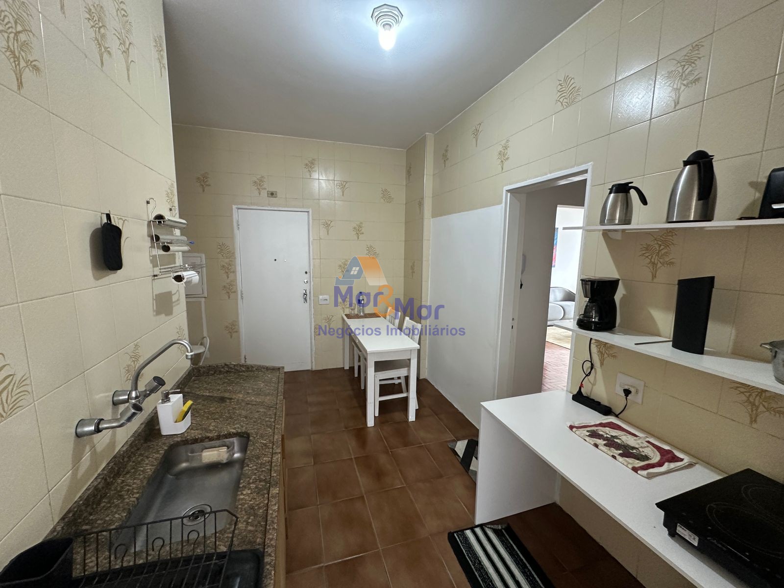 Apartamento Frente ao Mar nas Pitangueiras, Guarujá - SP