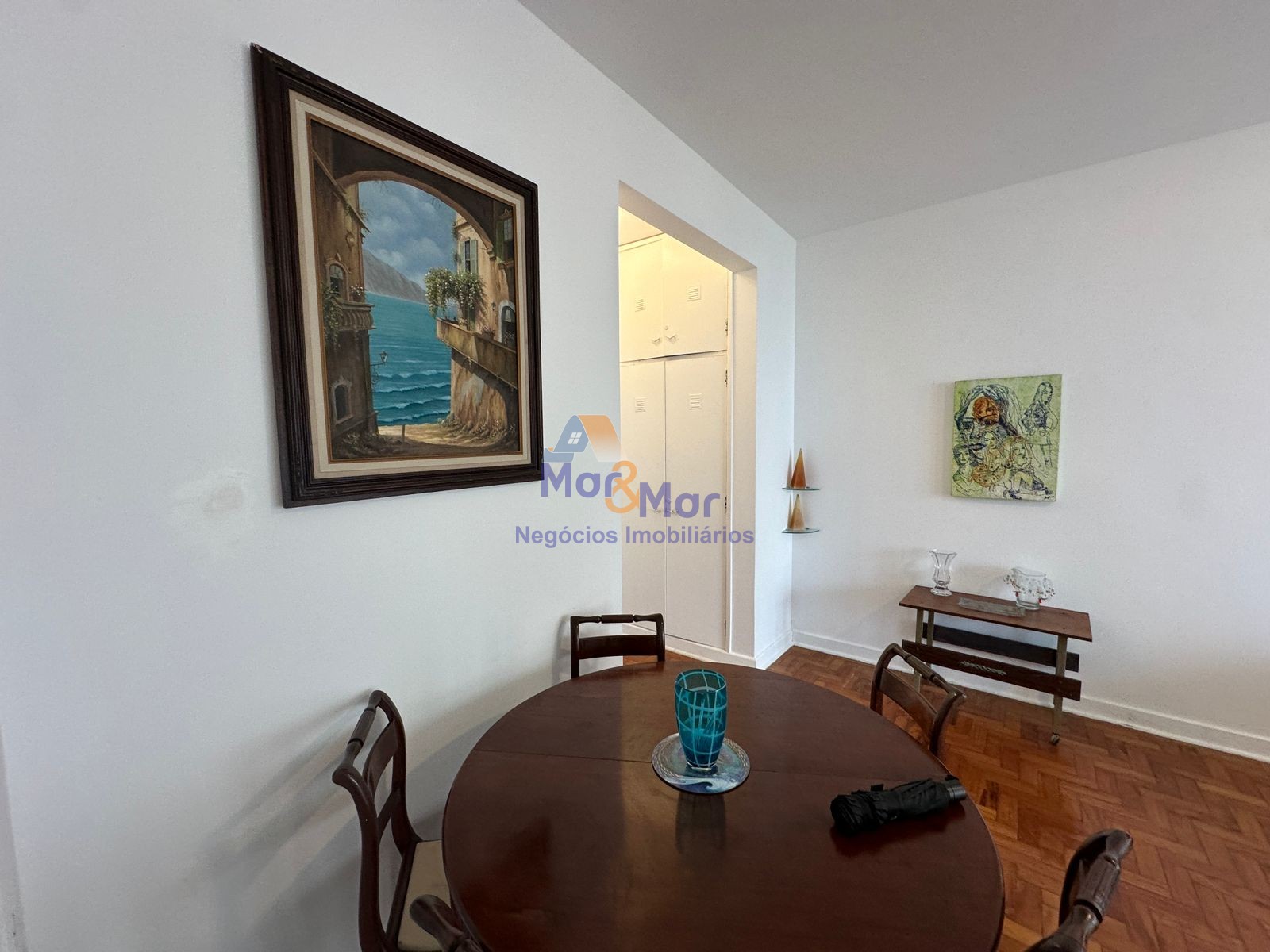Apartamento Frente ao Mar nas Pitangueiras, Guarujá - SP
