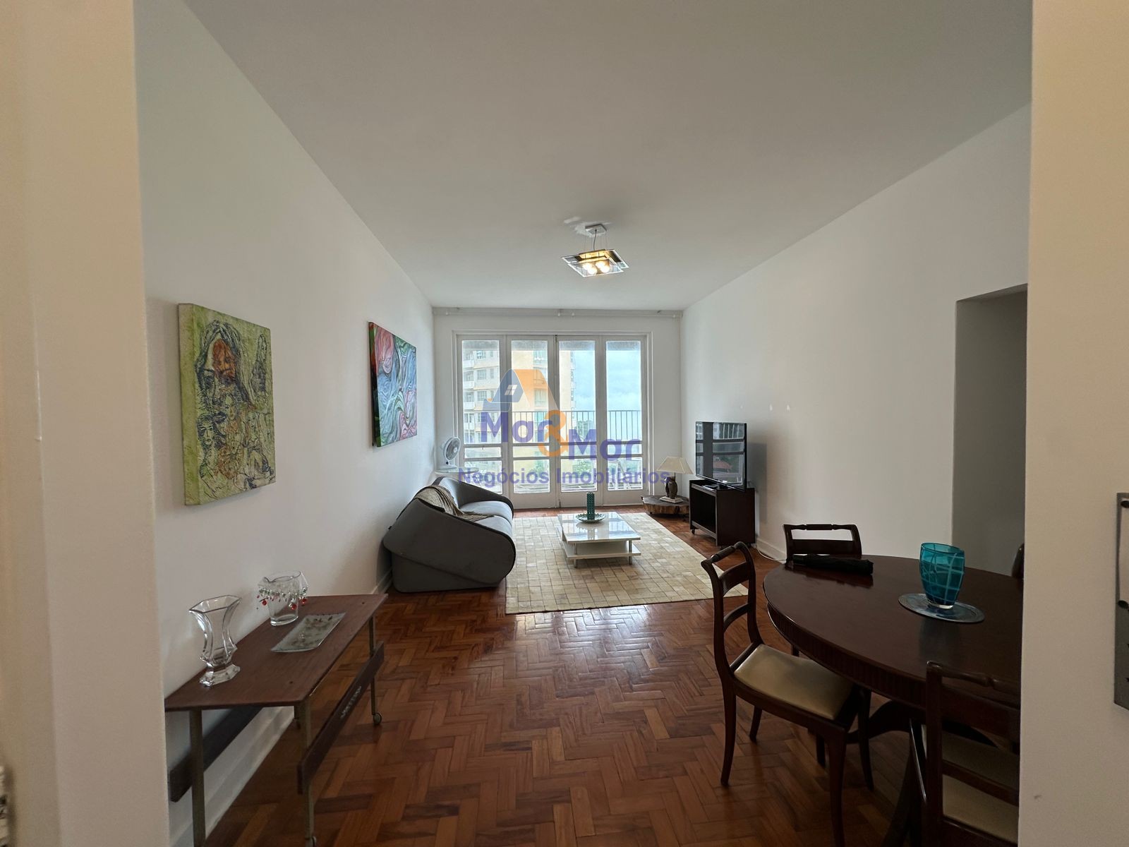 Apartamento Frente ao Mar nas Pitangueiras, Guarujá - SP