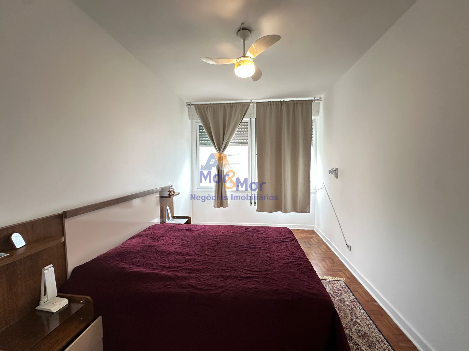 Apartamento Frente ao Mar nas Pitangueiras, Guarujá - SP