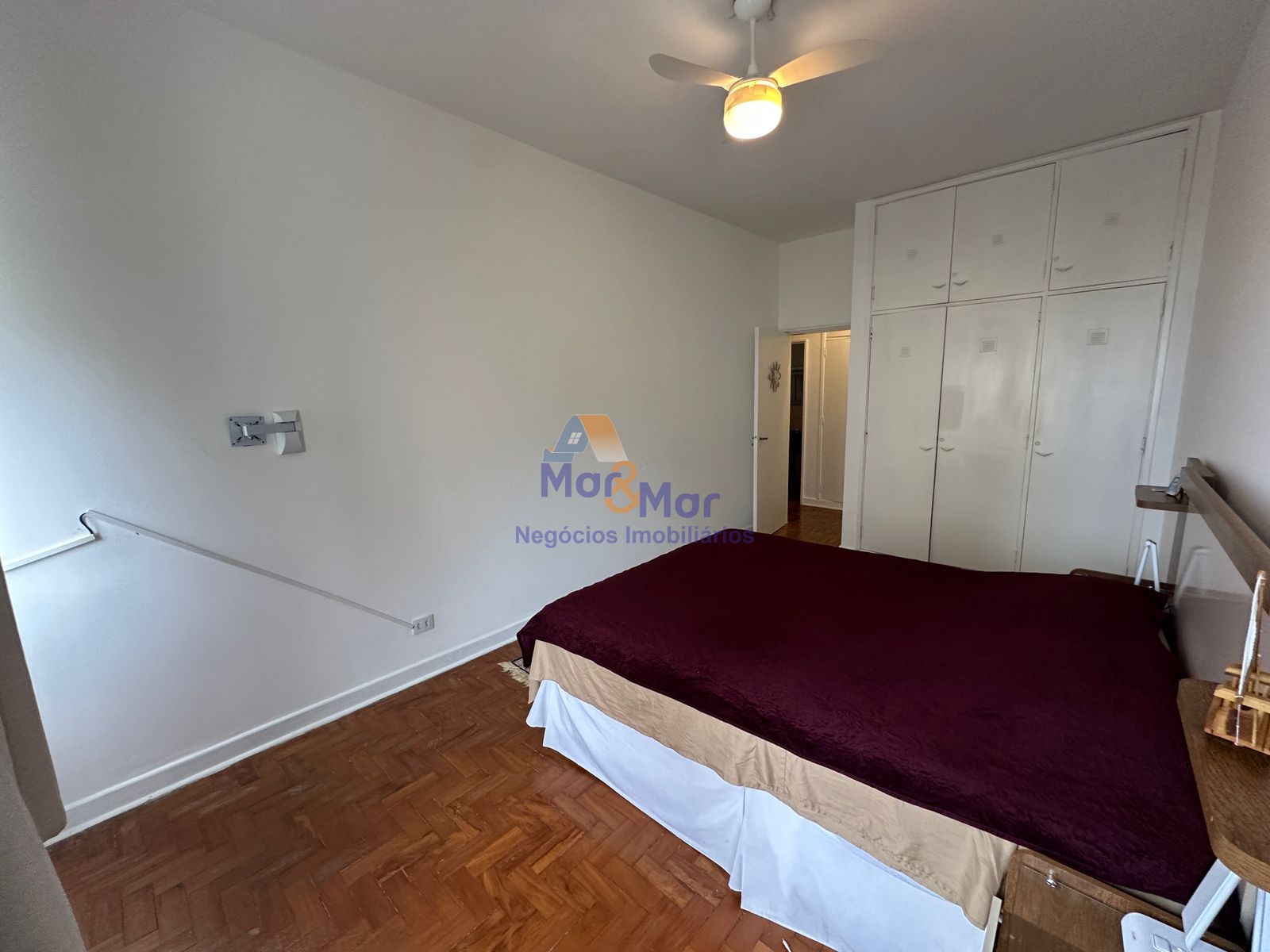 Apartamento Frente ao Mar nas Pitangueiras, Guarujá - SP