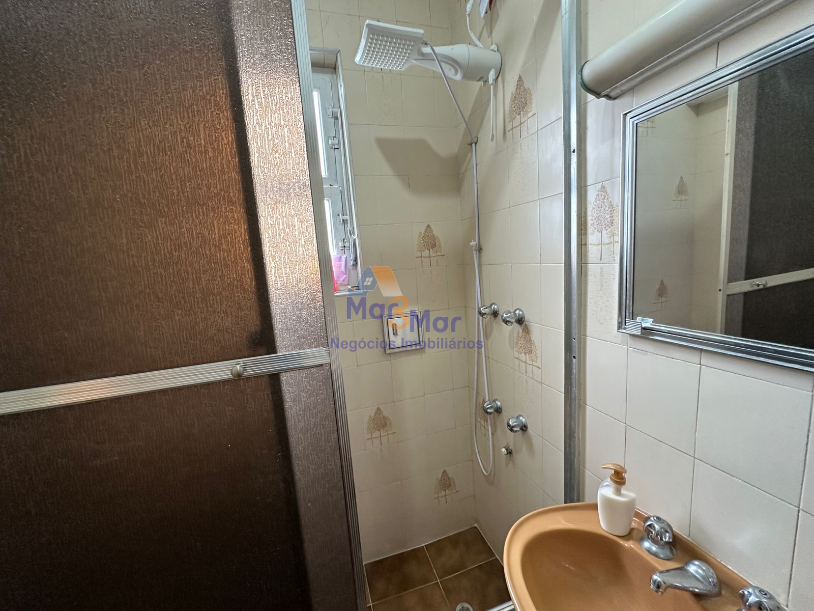Apartamento Frente ao Mar nas Pitangueiras, Guarujá - SP