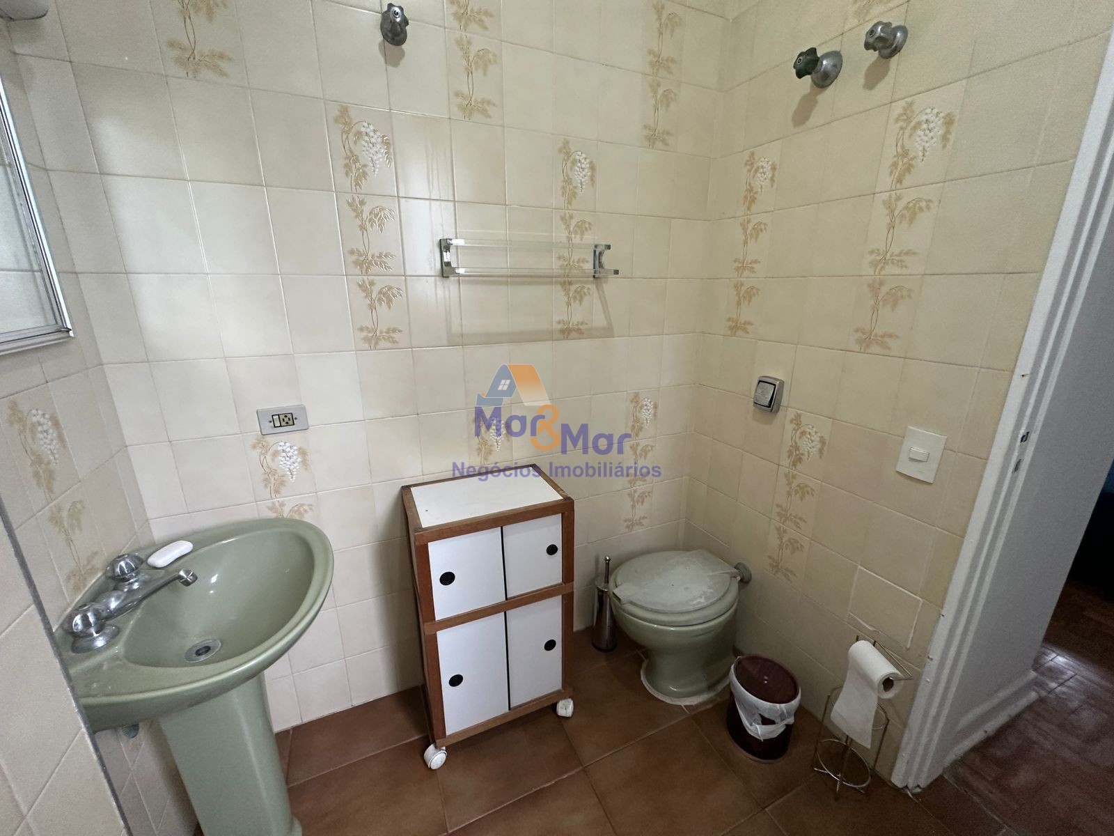 Apartamento Frente ao Mar nas Pitangueiras, Guarujá - SP