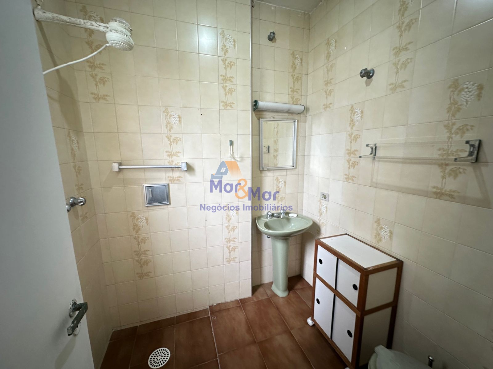 Apartamento Frente ao Mar nas Pitangueiras, Guarujá - SP