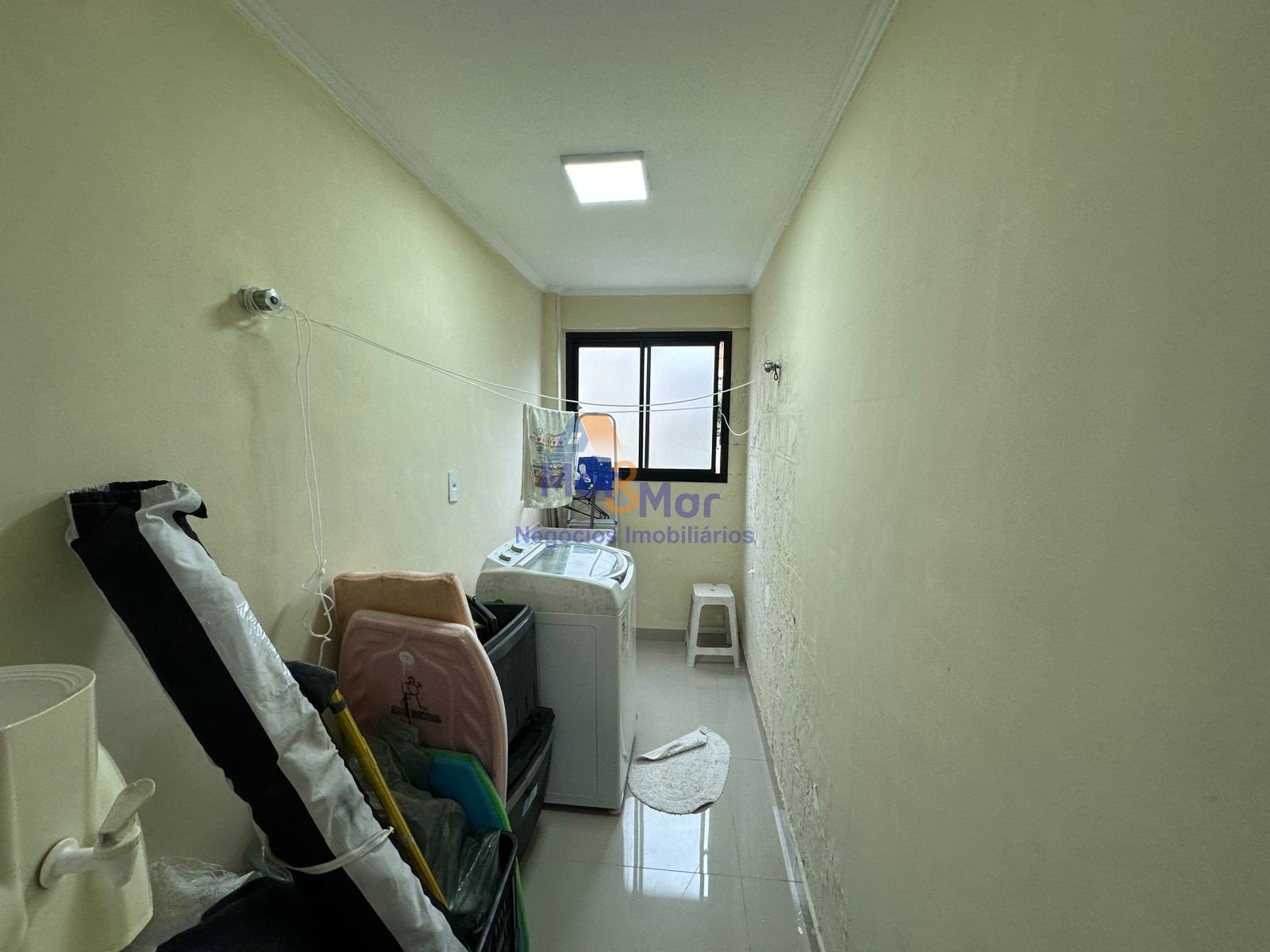 Apartamento na Praia da Enseada, Guarujá - SP