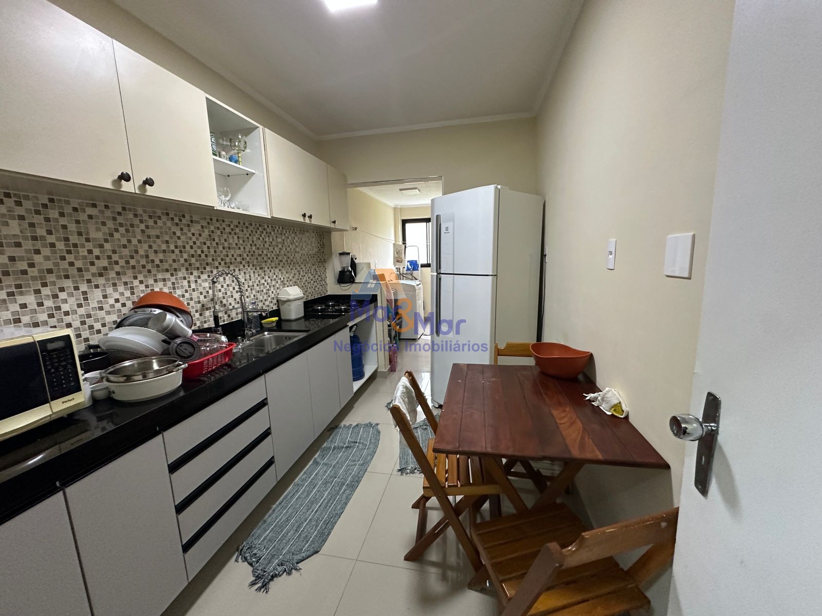 Apartamento na Praia da Enseada, Guarujá - SP