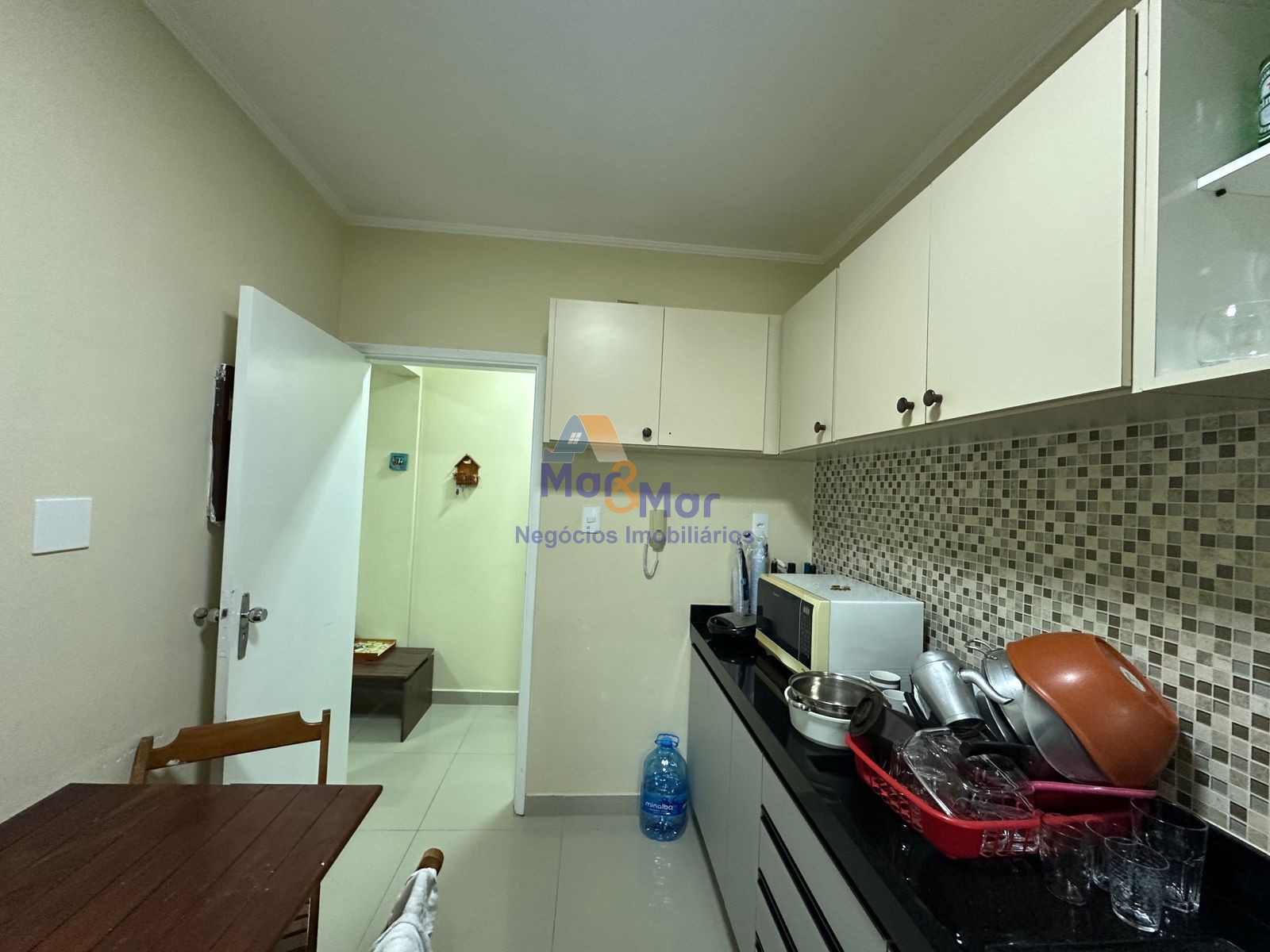 Apartamento na Praia da Enseada, Guarujá - SP